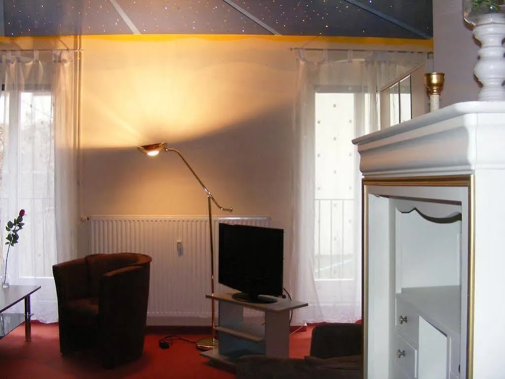 Pension Tempelhof Berlín Bed & Breakfast